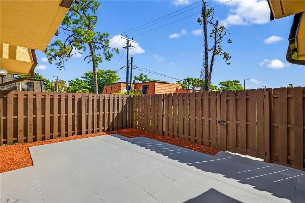 5576 Malt DR 4-3