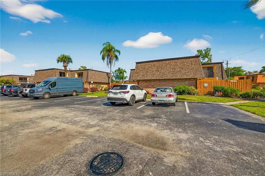 5576 Malt DR 4-1