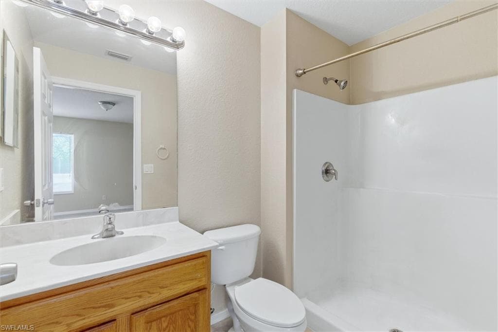 5257 Leeds RD-16