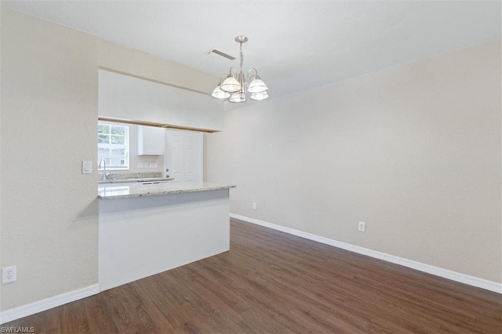 5257 Leeds RD-8