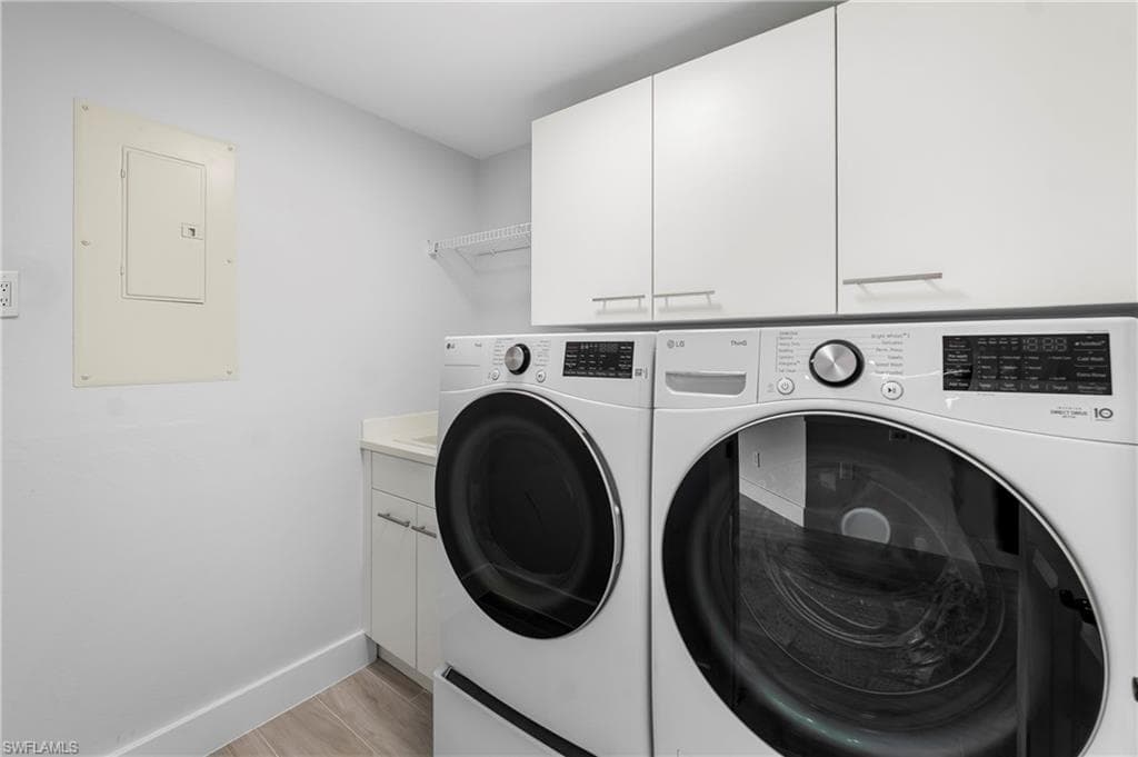 425 Cove Tower DR 403-22