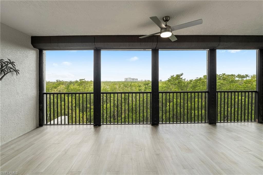 425 Cove Tower DR 403-24