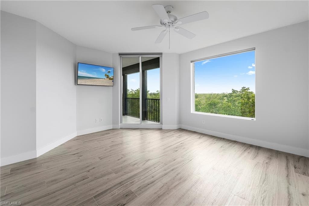 425 Cove Tower DR 403-11