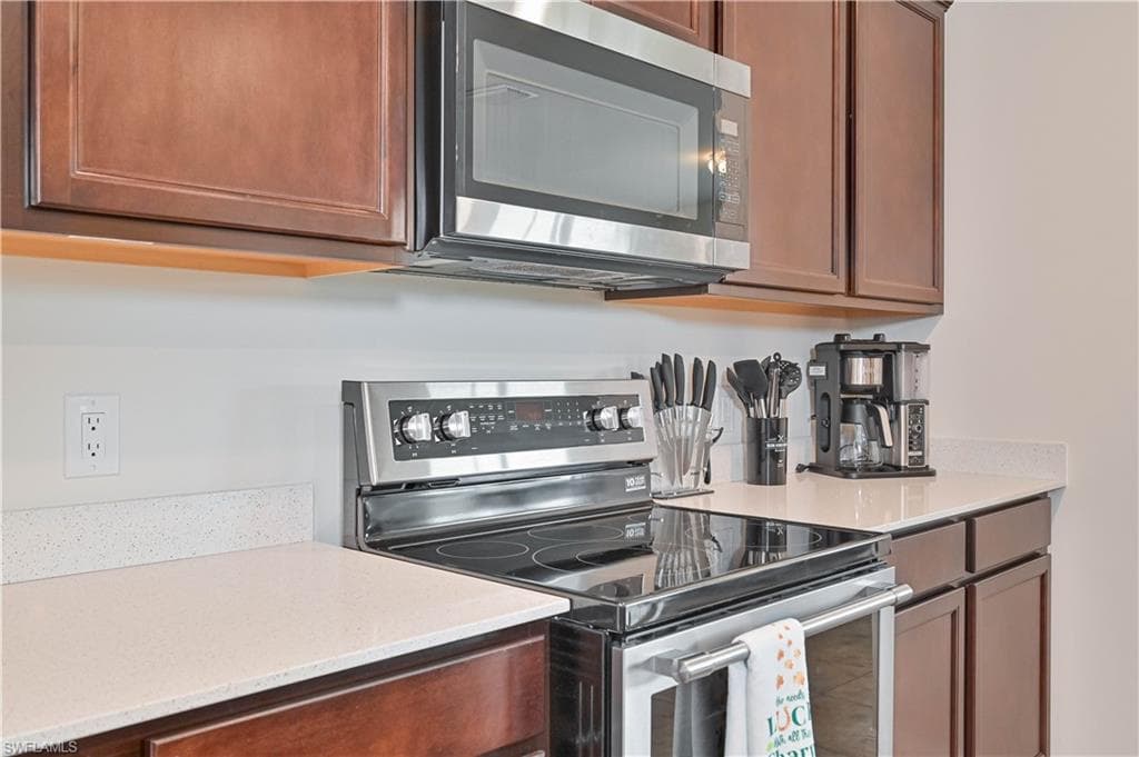 10792 Firebush CIR-11