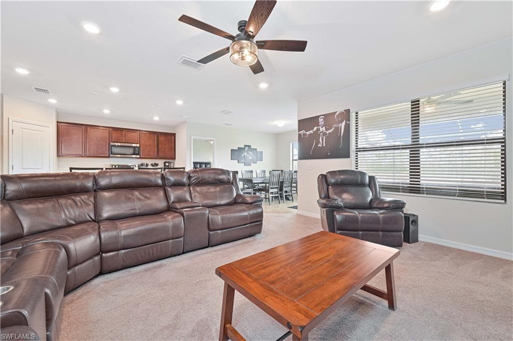 10792 Firebush CIR-19