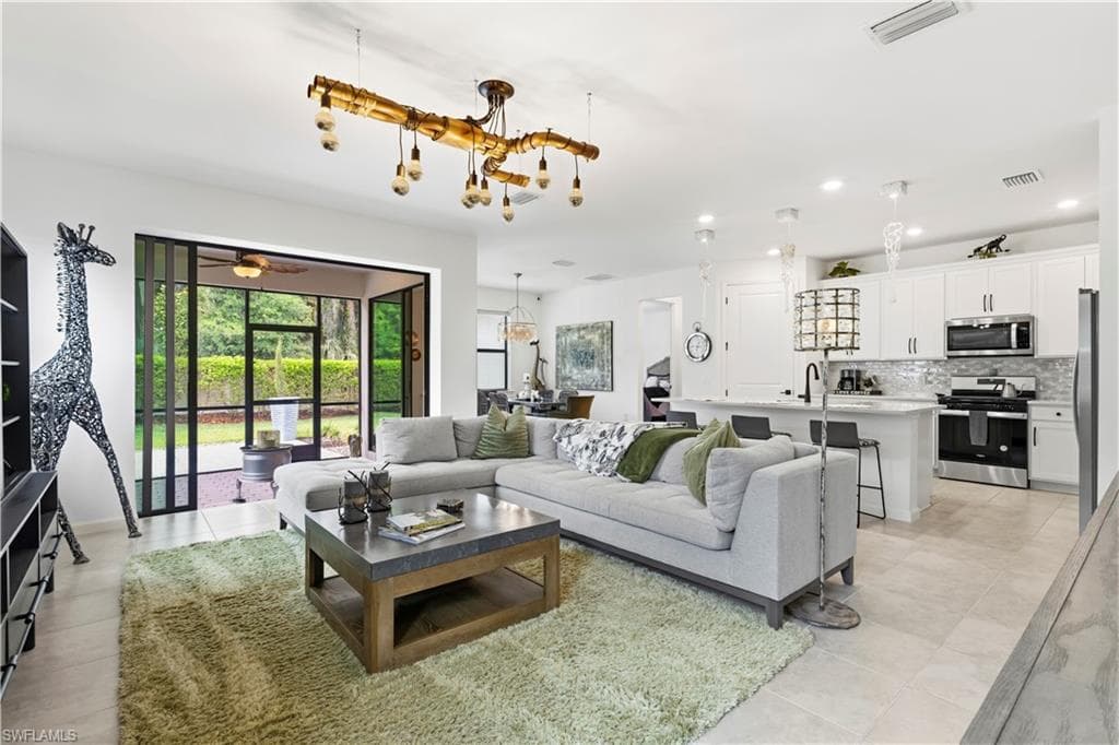 10475 Ventana LN-3
