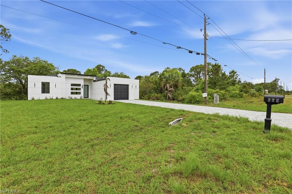 669 Windermere DR-6