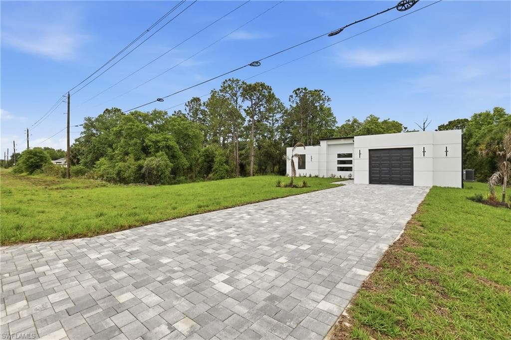 669 Windermere DR-3
