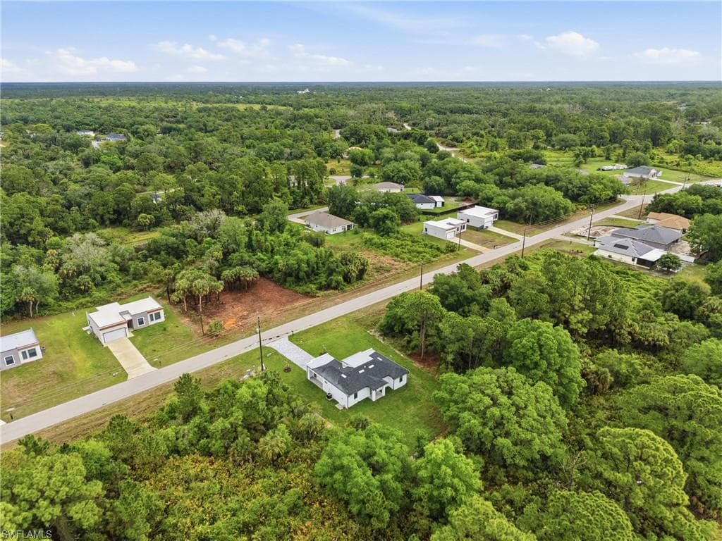 669 Windermere DR-33