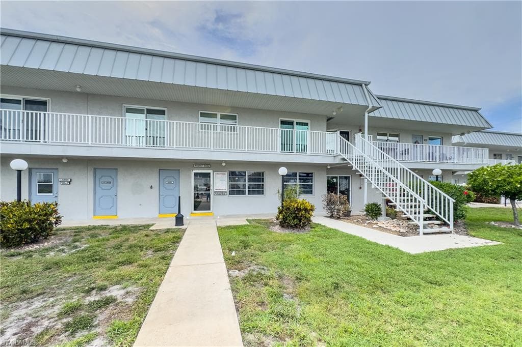 6777 Winkler RD 236-18