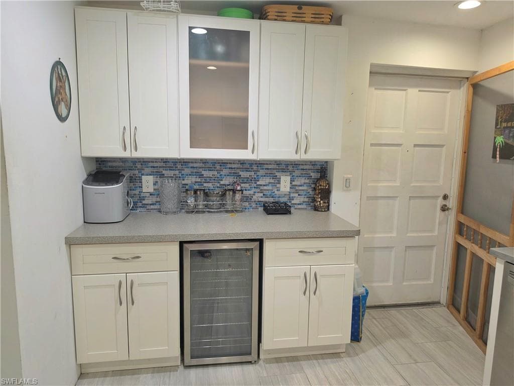 6777 Winkler RD 236-4