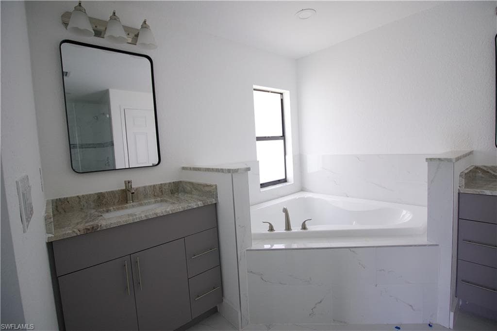 118 Parish DR-17
