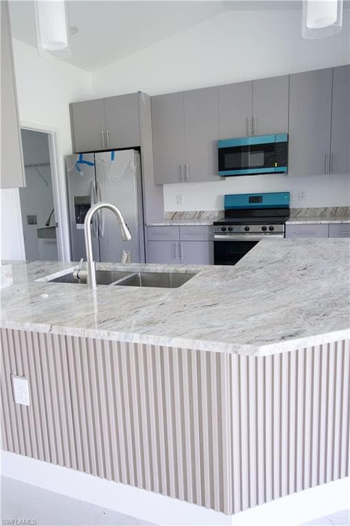 118 Parish DR-7