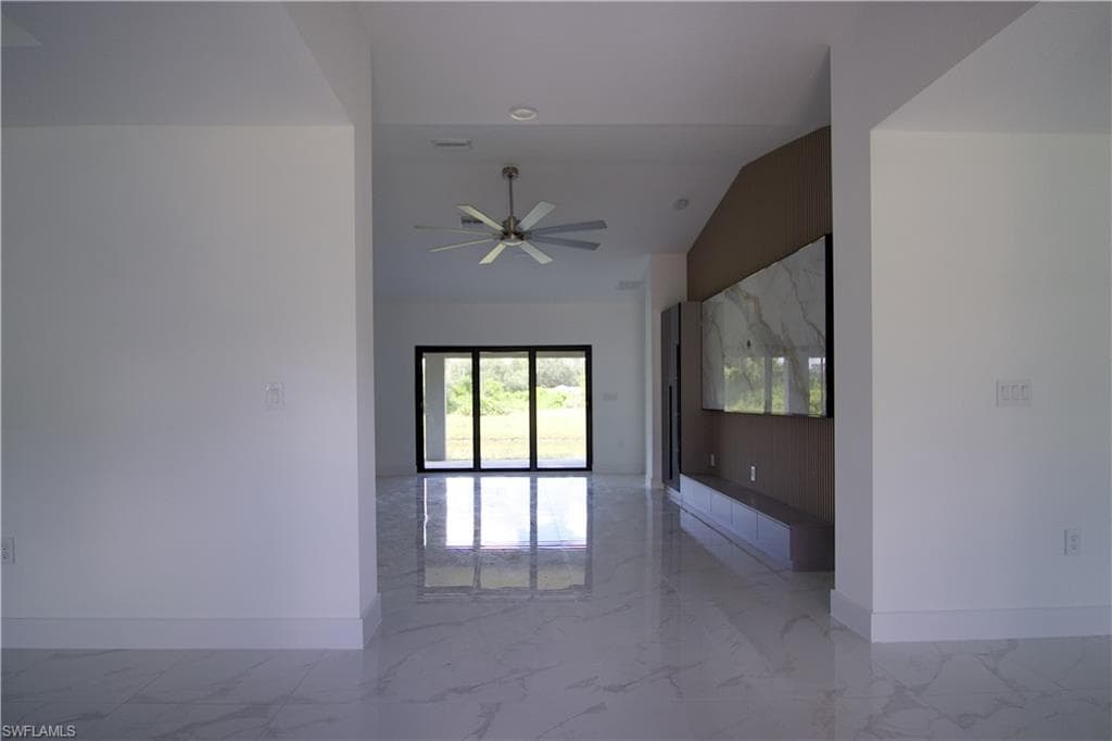 118 Parish DR-5