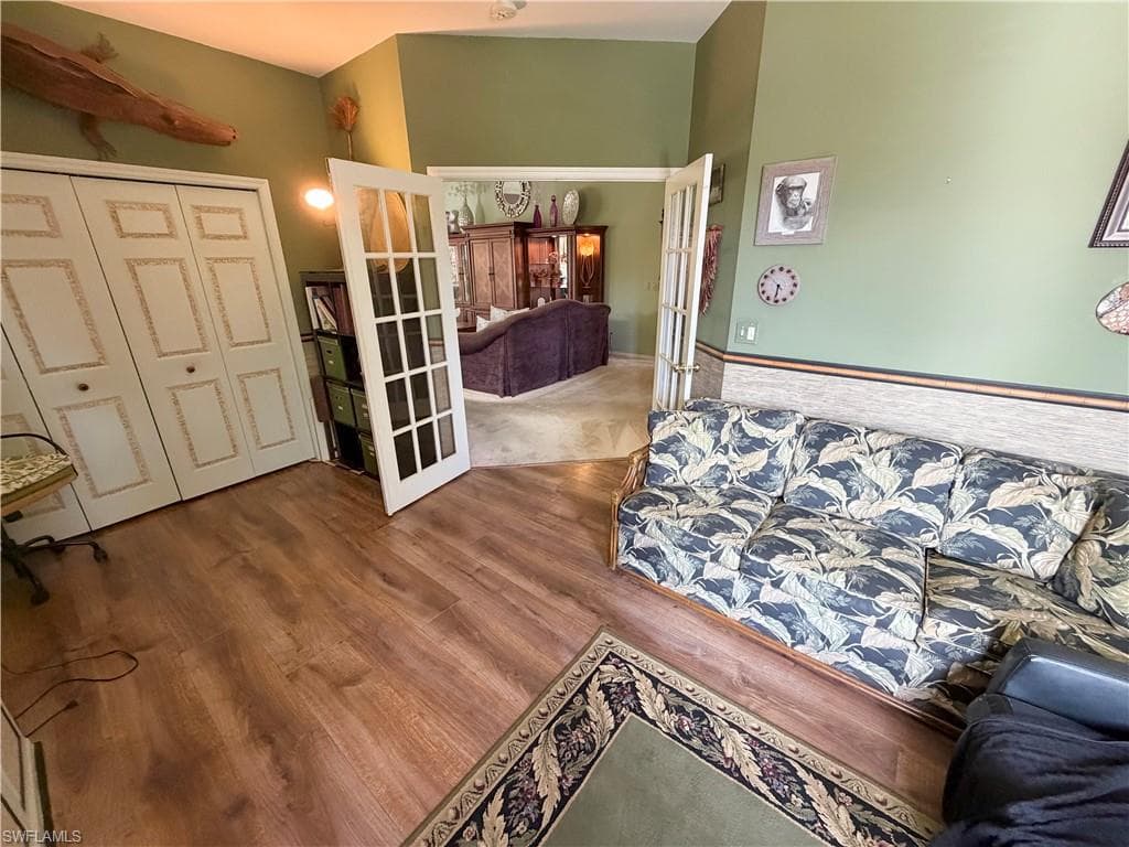 23087 Lone Oak DR-16
