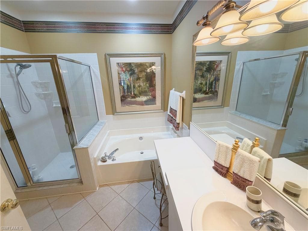 23087 Lone Oak DR-14