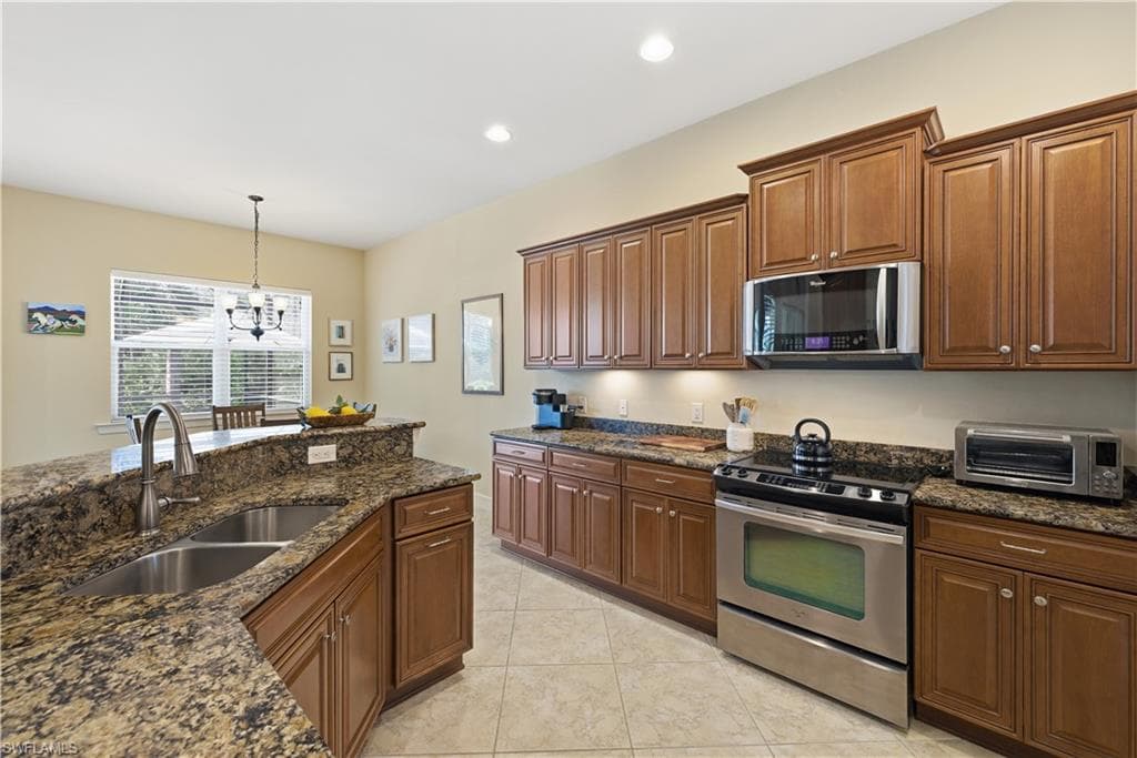 7932 Princeton DR-6