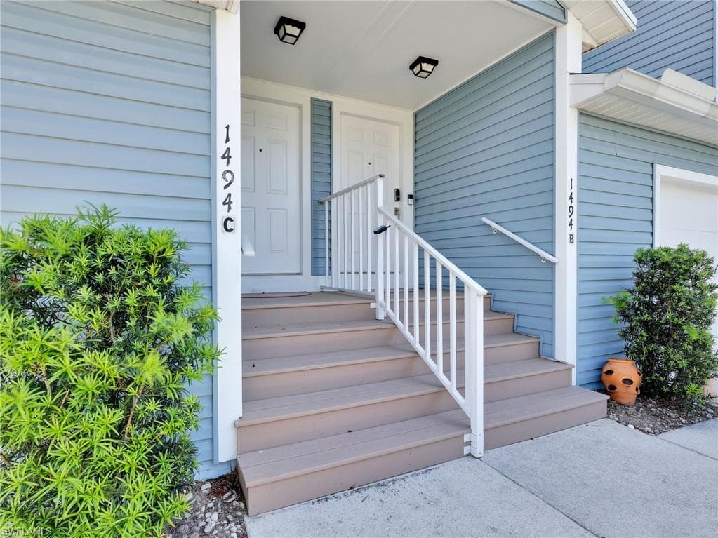 1494 Trafalgar LN C-2