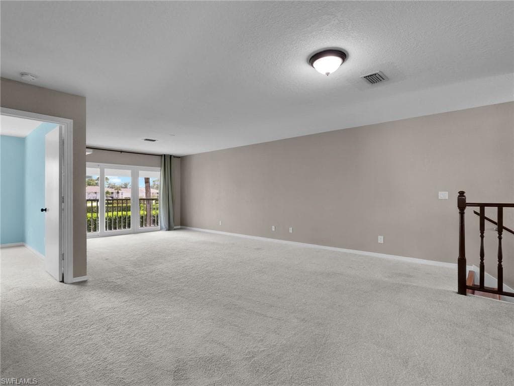 1494 Trafalgar LN C-12