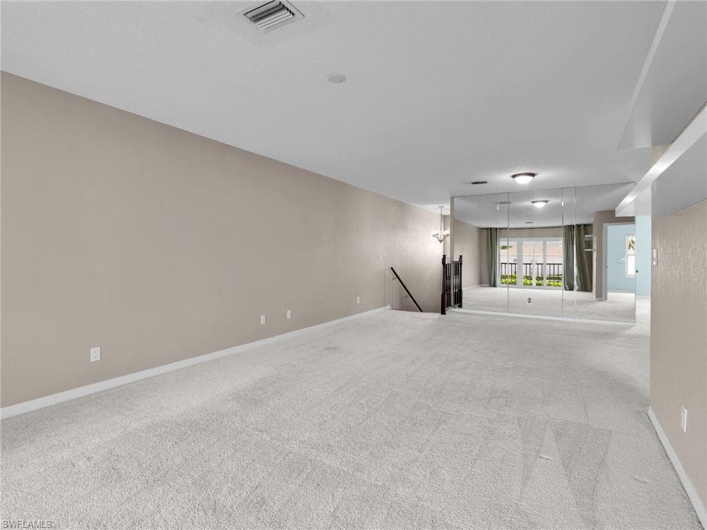1494 Trafalgar LN C-11