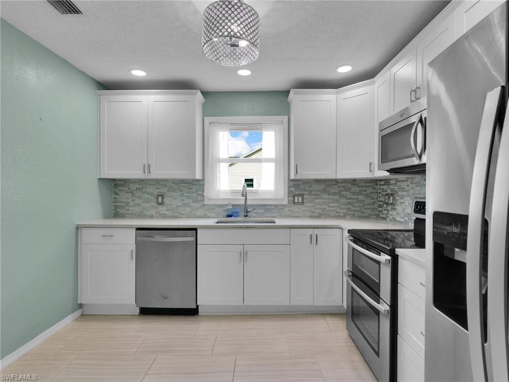 1494 Trafalgar LN C-4