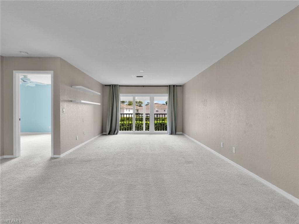 1494 Trafalgar LN C-8