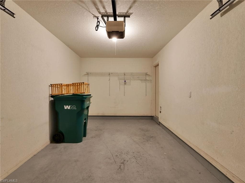1494 Trafalgar LN C-25