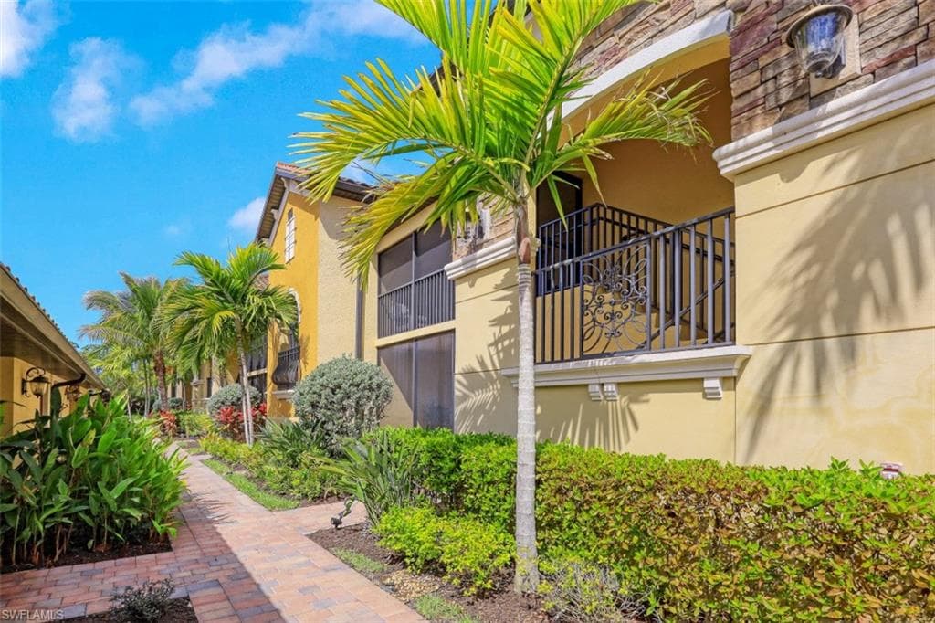 9533 Avellino WAY 2916-1