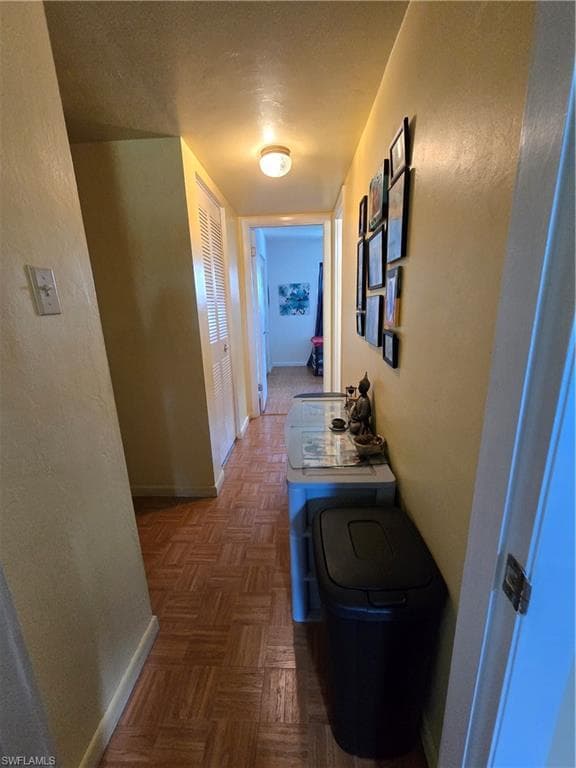 634 Joel BLVD-13
