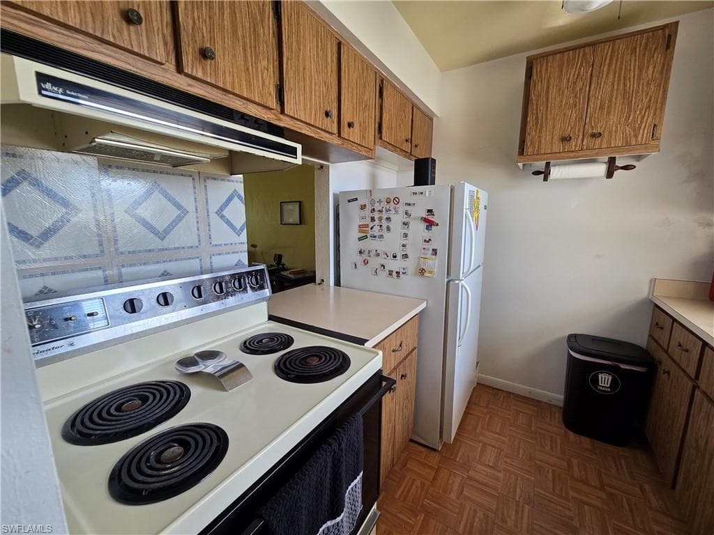 634 Joel BLVD-9