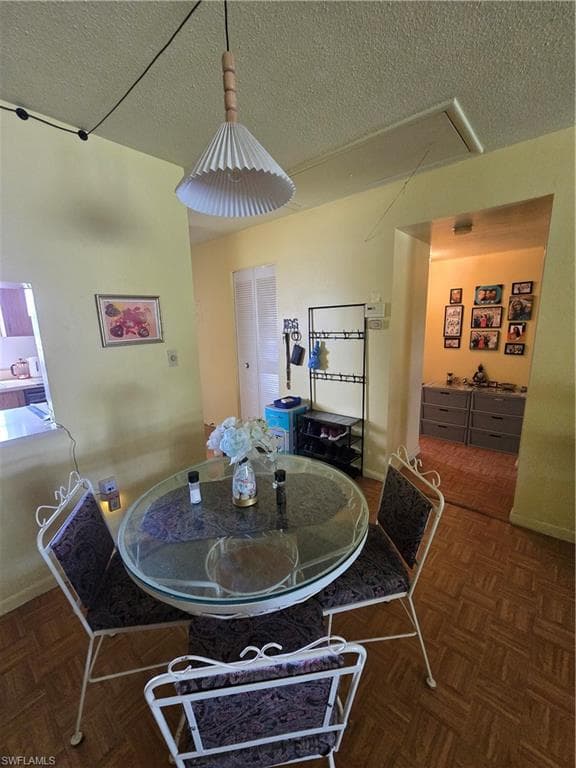 634 Joel BLVD-4