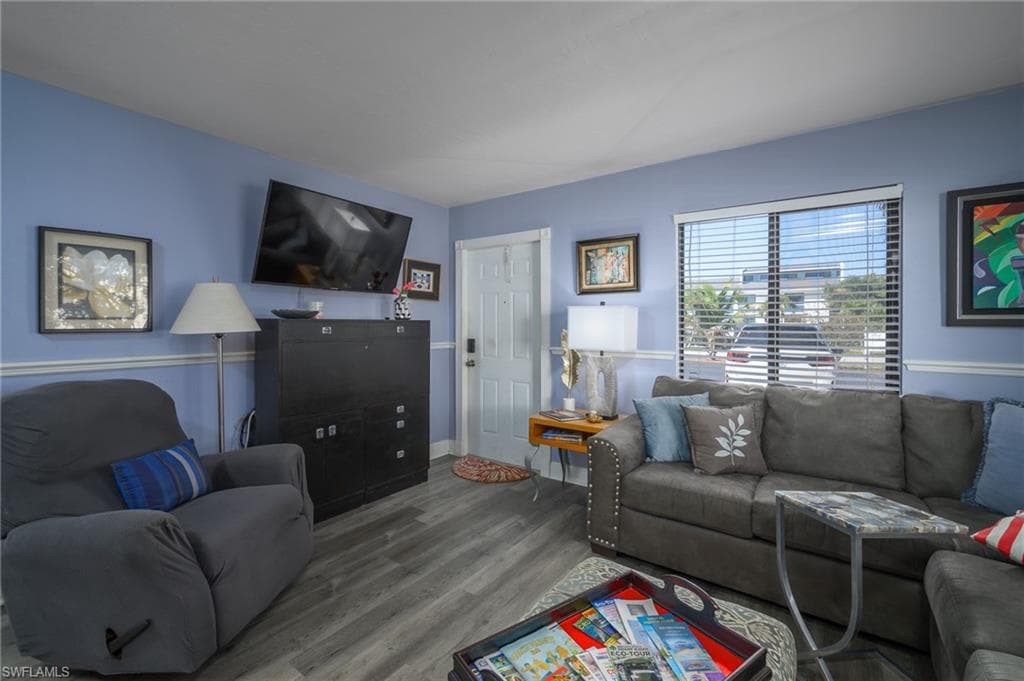 4903 Vincennes ST 110-6