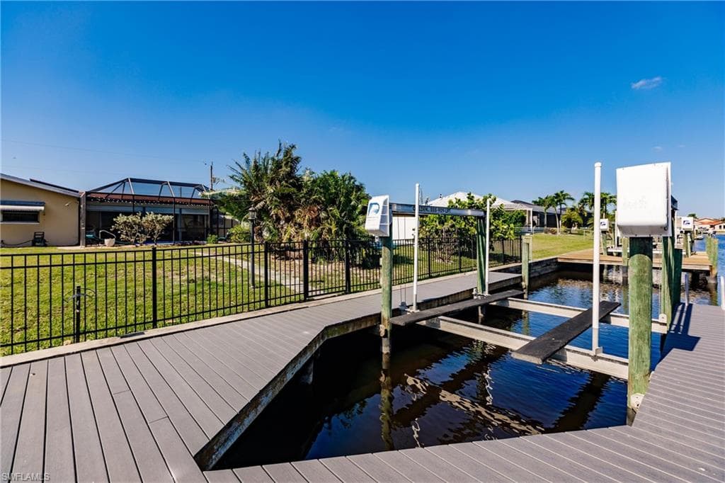 1437 Vendome CT-42