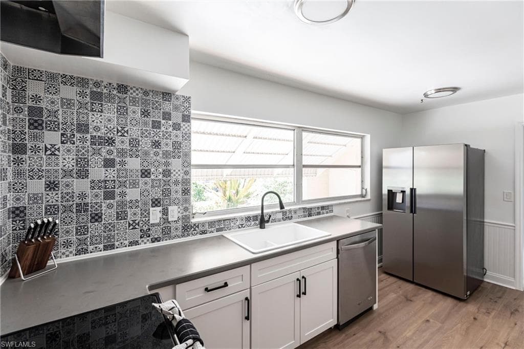 1437 Vendome CT-13