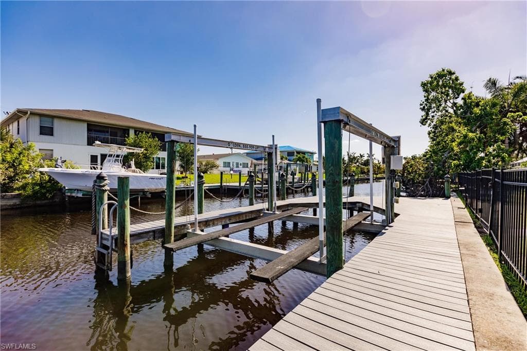 1437 Vendome CT-43
