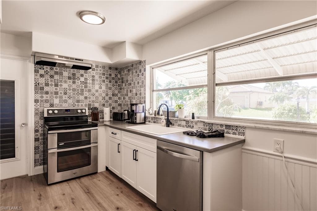 1437 Vendome CT-12