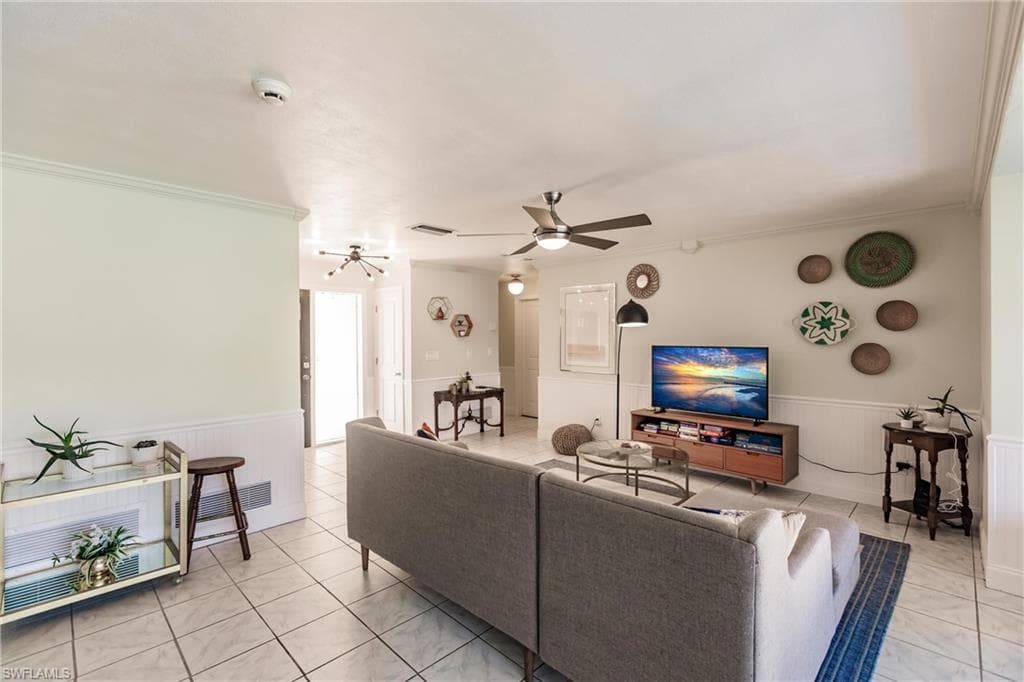 1437 Vendome CT-10