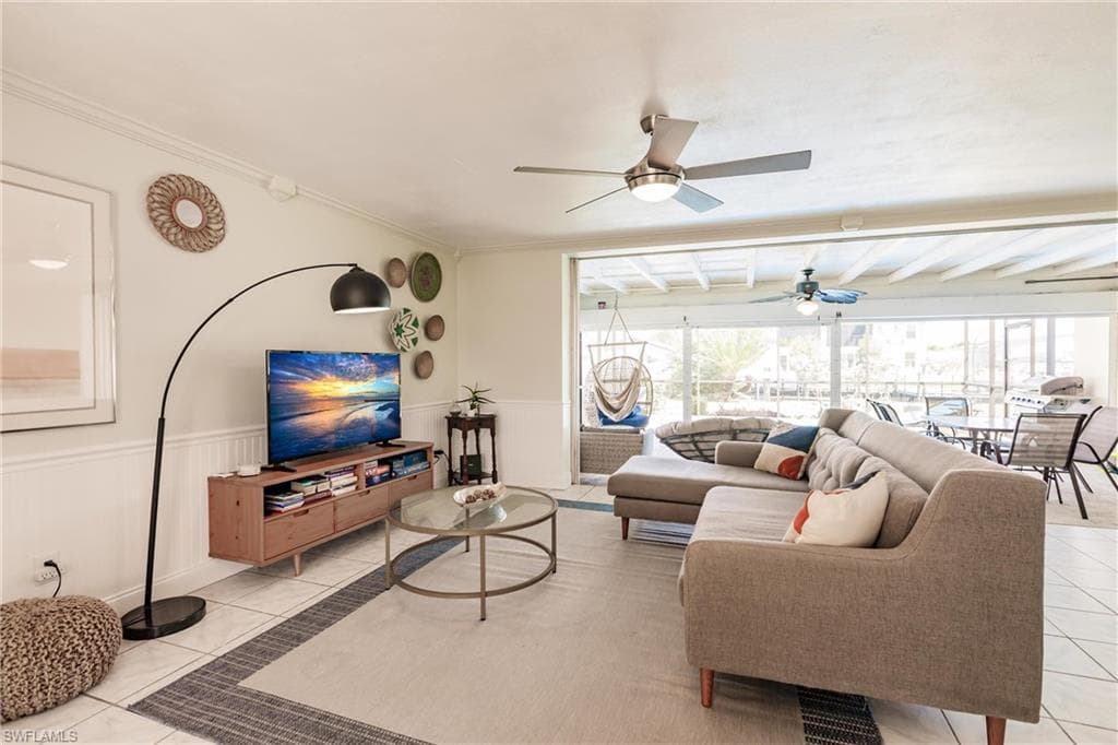 1437 Vendome CT-4