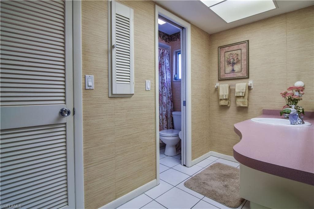 4632 Gulf AVE-16