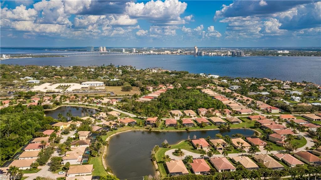 4632 Gulf AVE-9