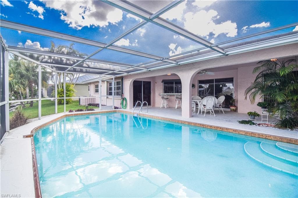 4632 Gulf AVE-8