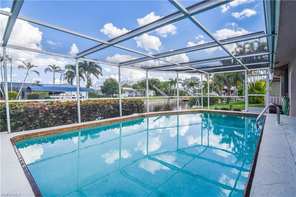 4632 Gulf AVE-21