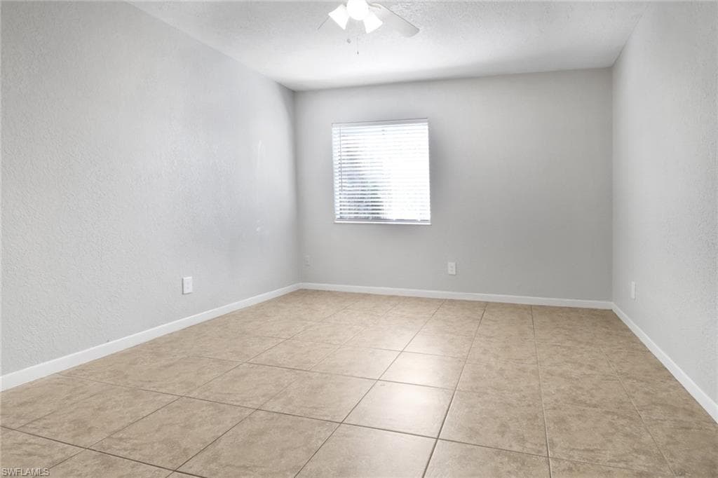 4635 Bayshore DR P4-17