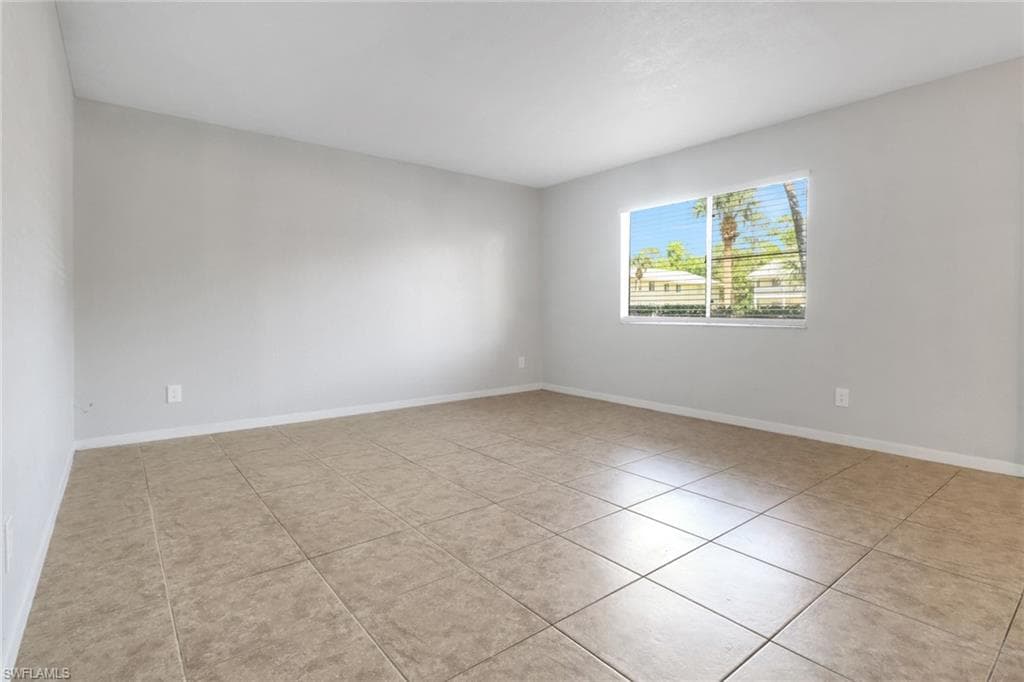 4635 Bayshore DR P4-9