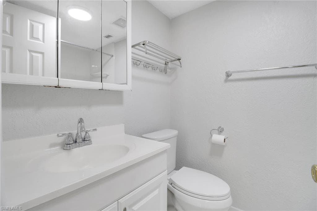 4635 Bayshore DR P4-14