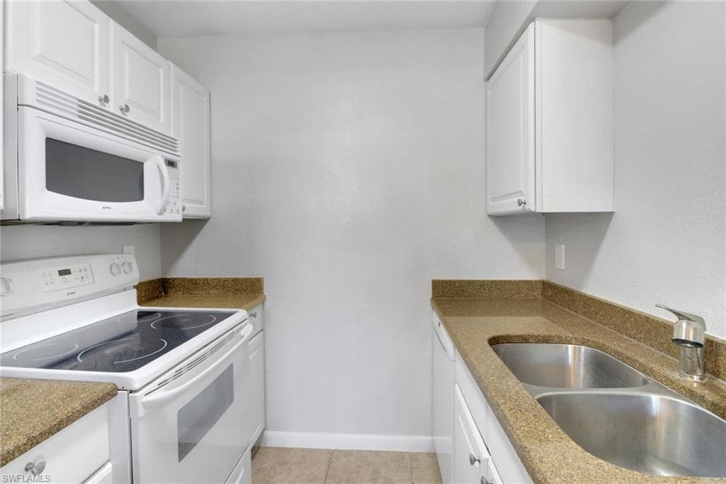 4635 Bayshore DR P4-4