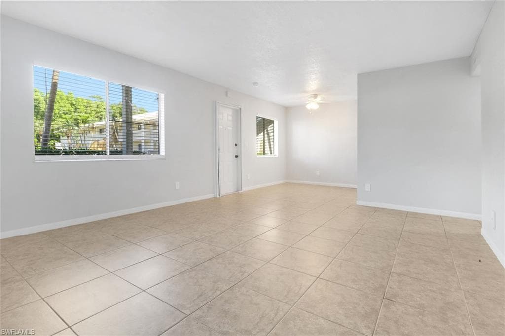 4635 Bayshore DR P4-8