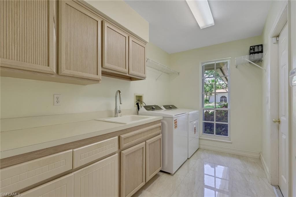 219 Monterey DR-22