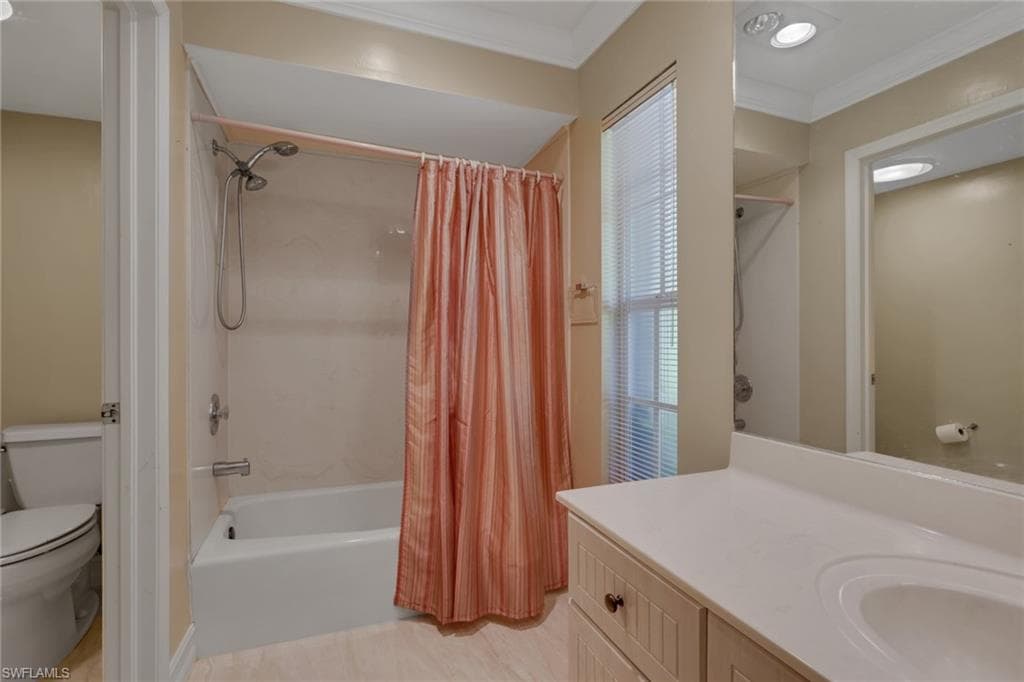 219 Monterey DR-20