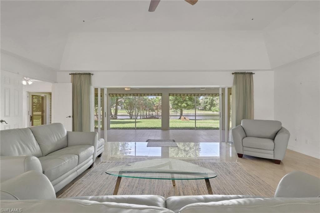 219 Monterey DR-10